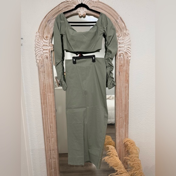 Two Piece Skirt Set - Picture 2 of 3